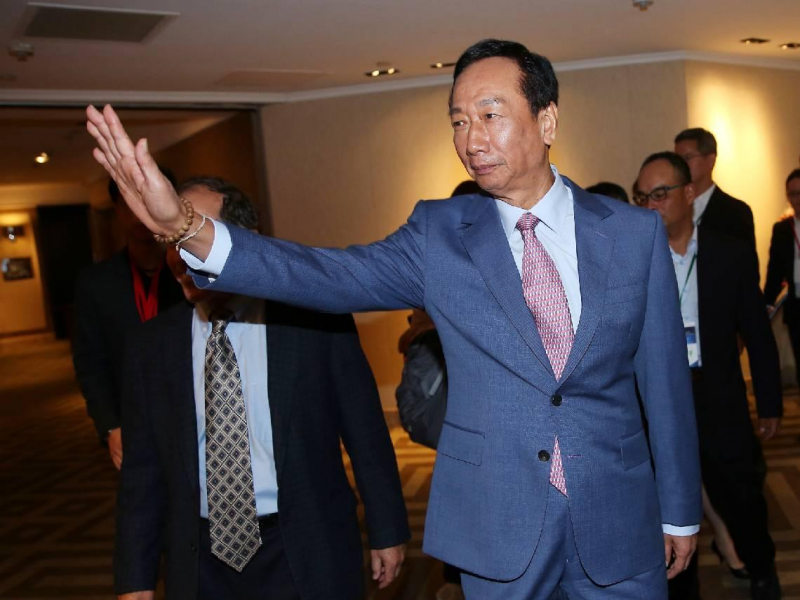 鴻海營收3.4兆新高、郭董領息101億...股價能重返200？他曝5大「變強關鍵」：感謝112元還在接刀的自己